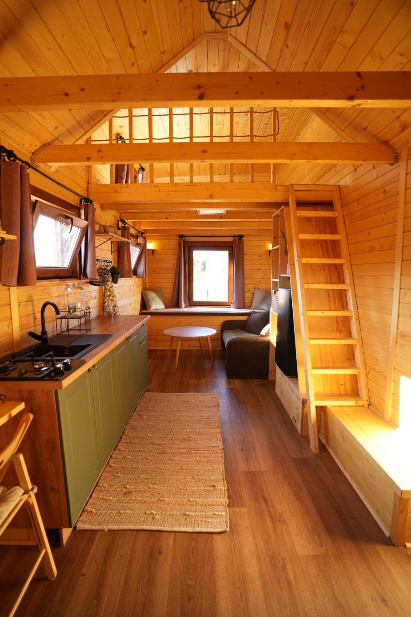 Отель Kolibka - Tiny House Михалова Экстерьер фото
