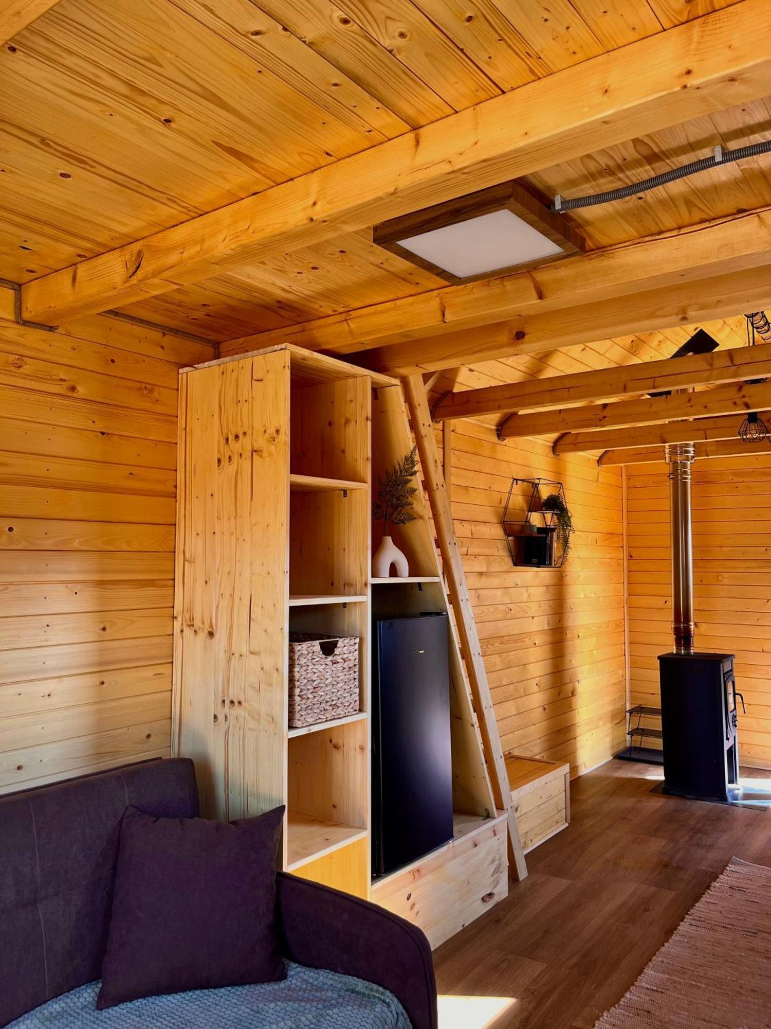 Отель Kolibka - Tiny House Михалова Экстерьер фото