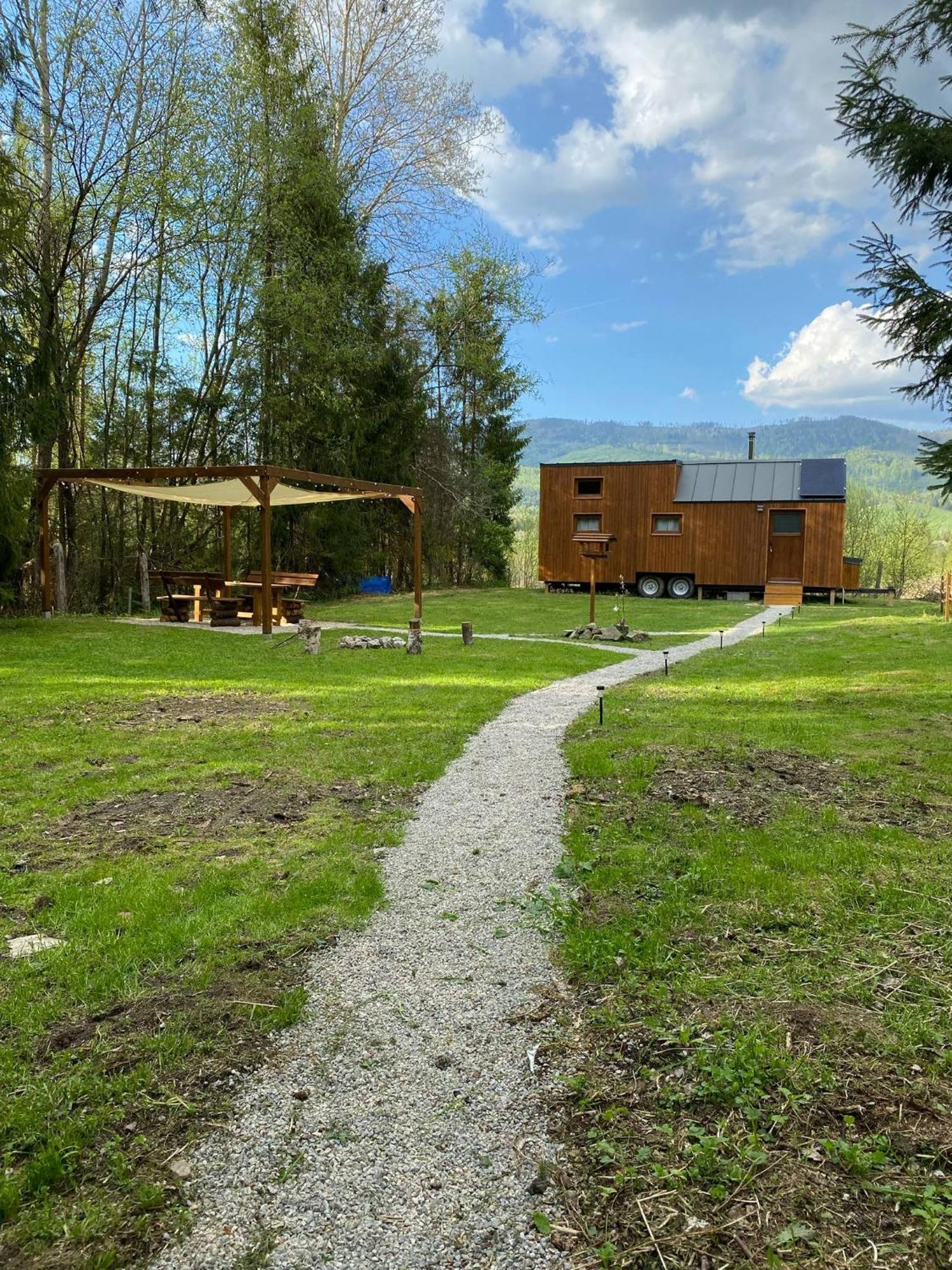 Отель Kolibka - Tiny House Михалова Экстерьер фото